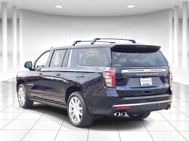 Used 2024 Chevrolet Suburban High Country w/ Advanced Technology Package AWD/4WD image 3
