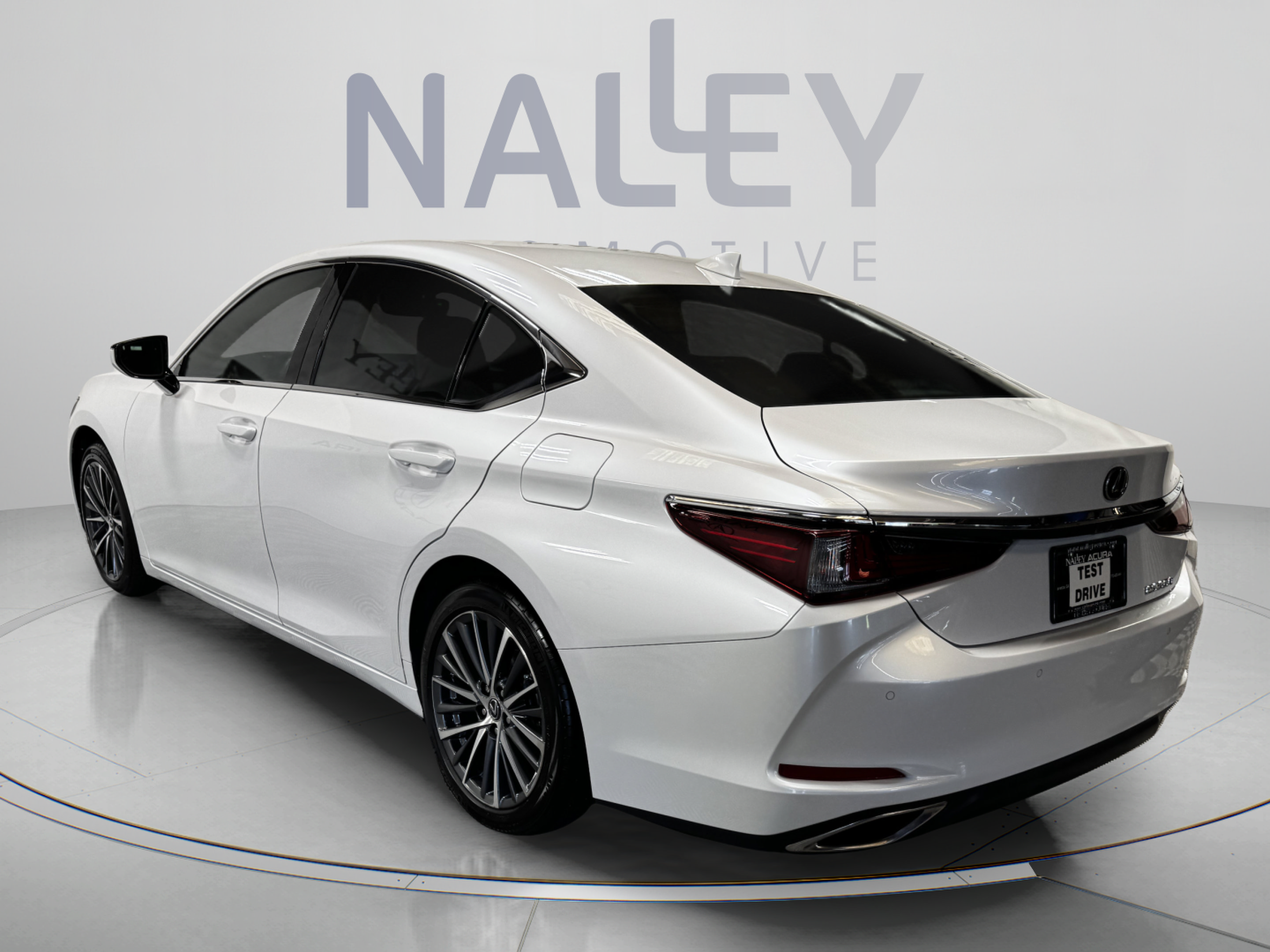 Used 2022 Lexus ES 350 w/ Premium Package FWD image 3