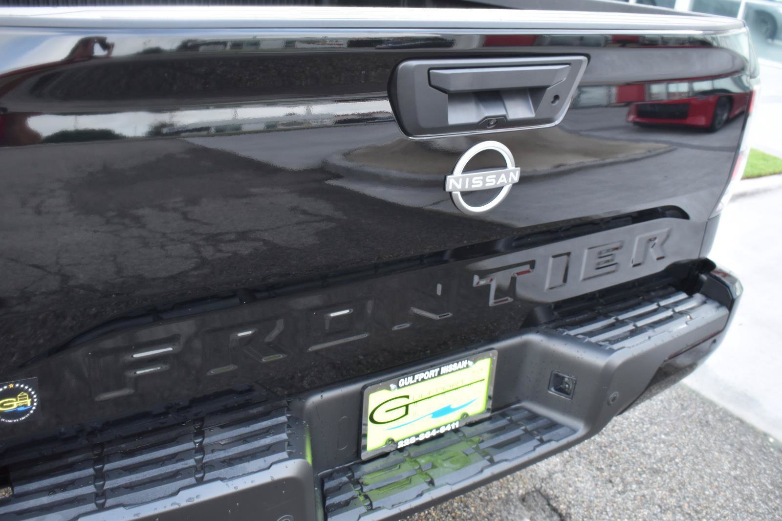 Certified 2025 Nissan Frontier SV RWD image 6