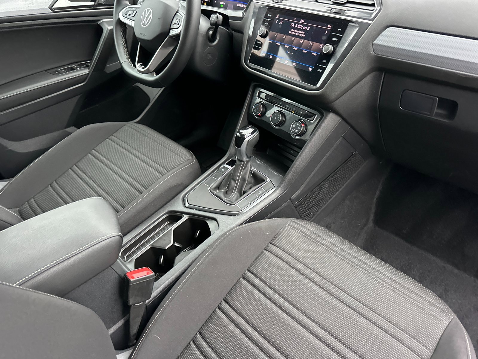 Used 2024 Volkswagen Tiguan S image 17