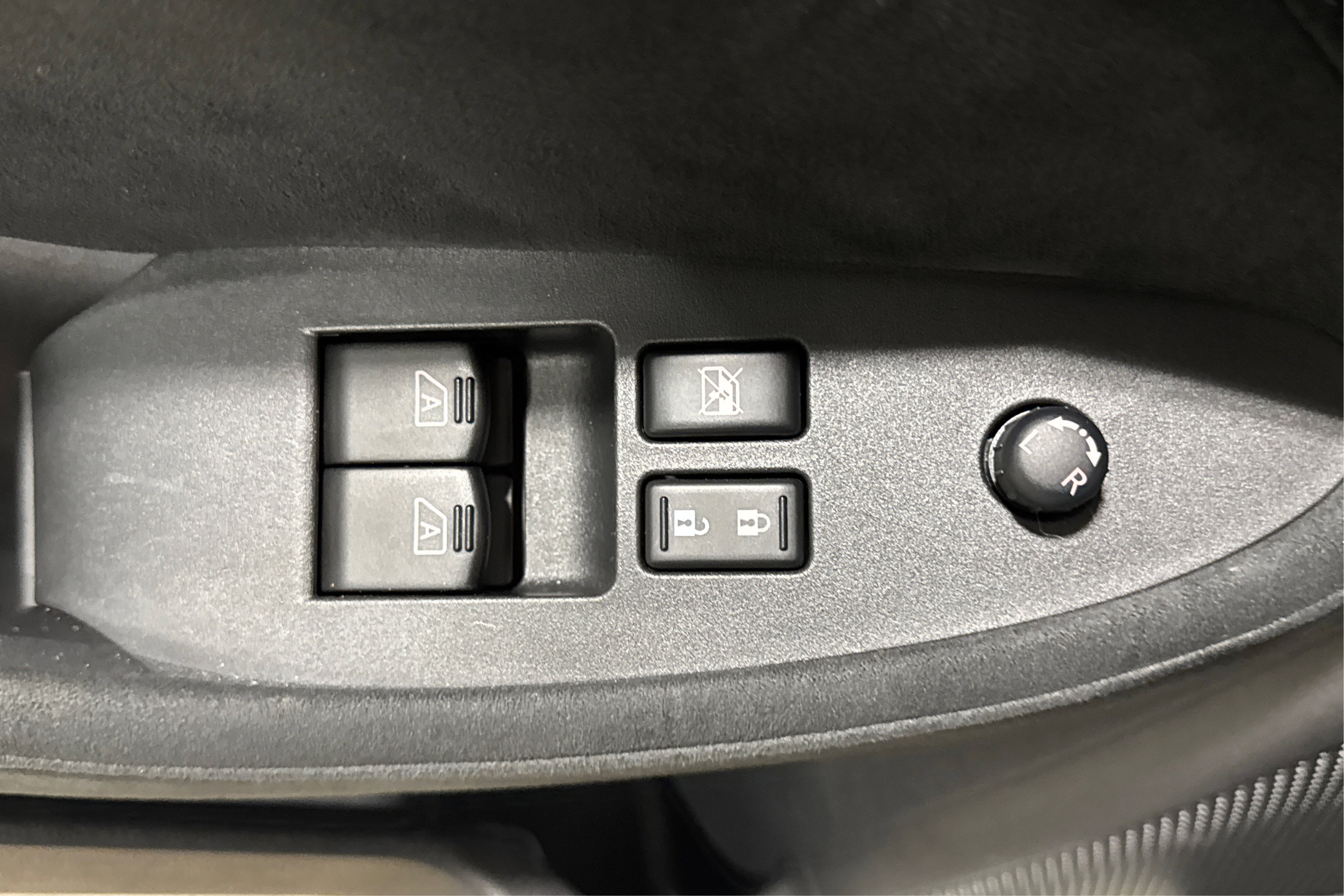 Used 2020 Nissan 370Z Touring Sport image 17