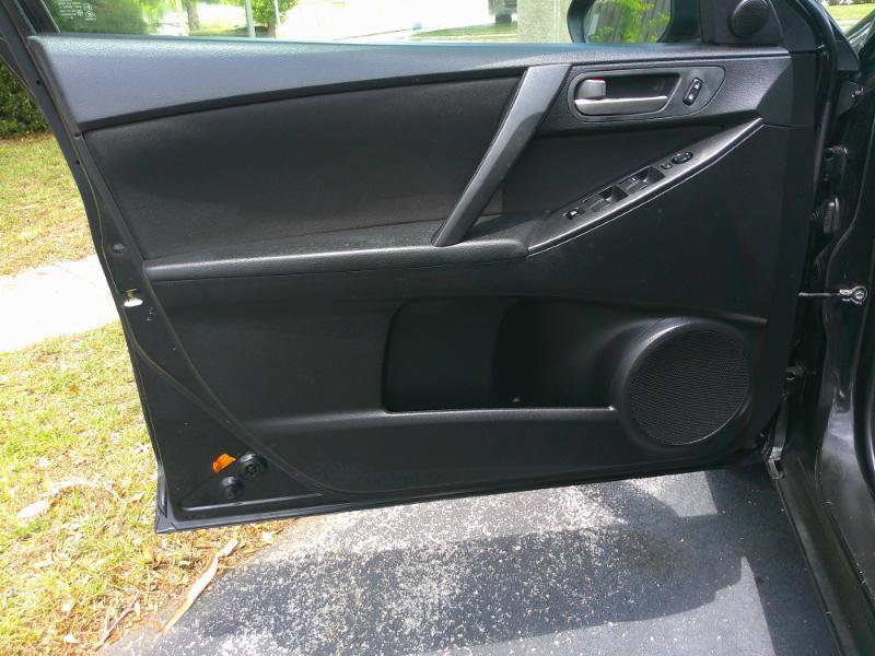 Used 2011 MAZDA MAZDA3 i Touring FWD image 19