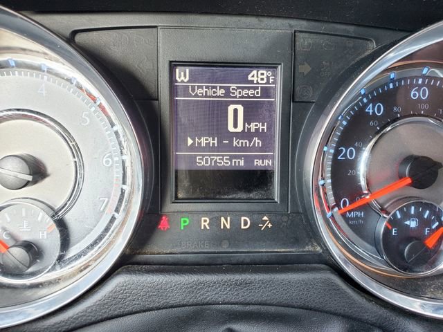 Used 2013 Chrysler Town & Country Touring FWD image 28