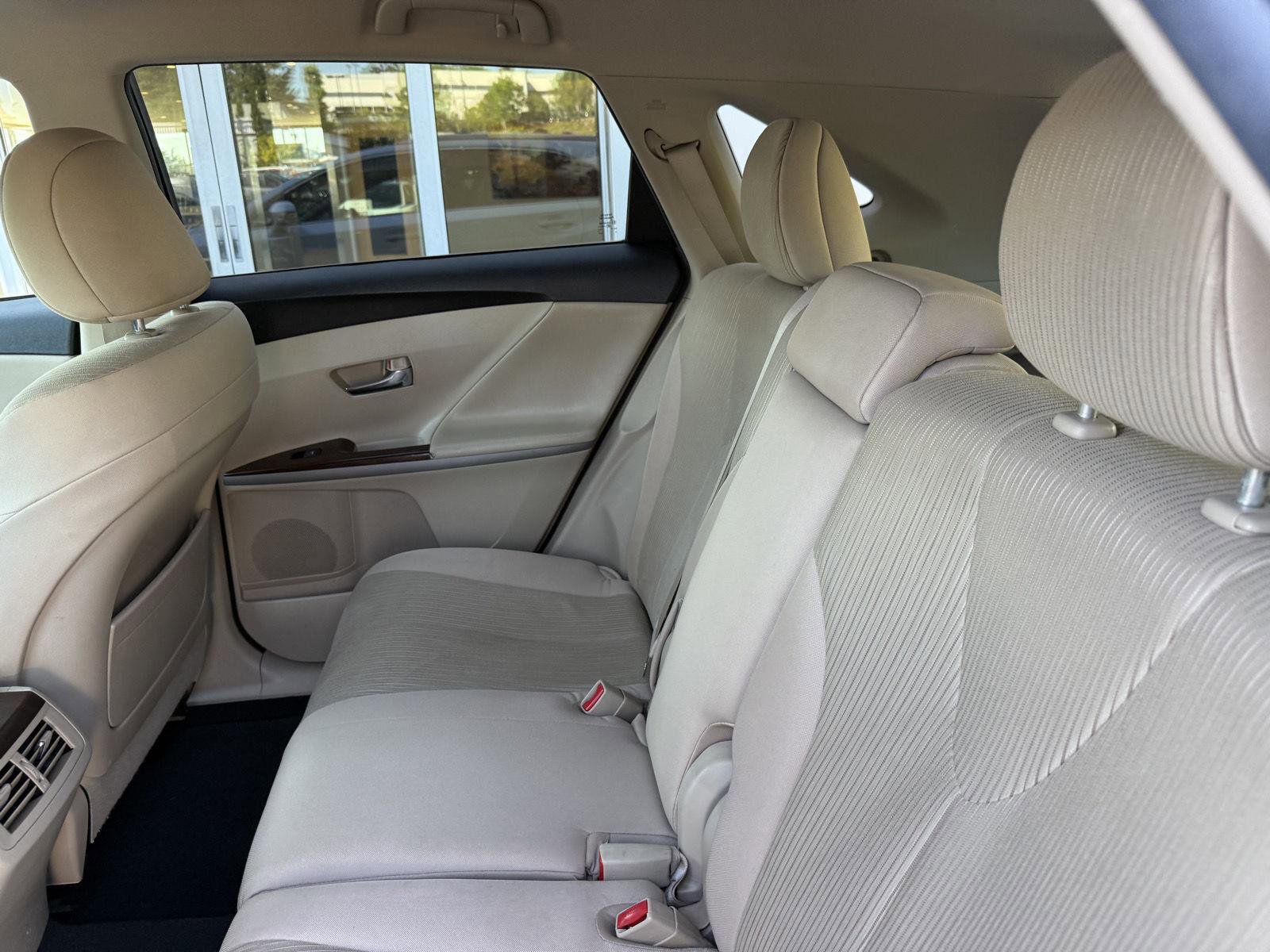 Used 2015 Toyota Venza LE AWD/4WD image 15