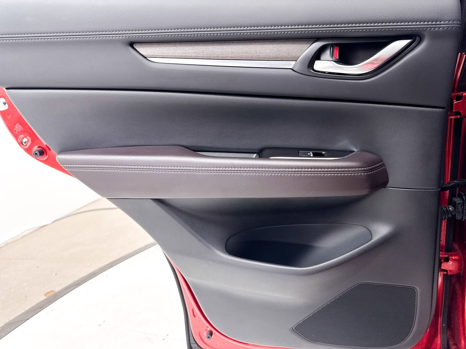 Certified 2025 MAZDA CX-5 Signature image 31