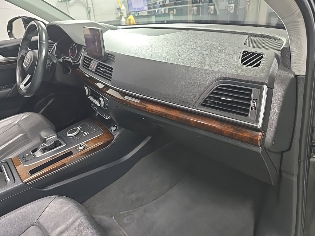 Used 2018 Audi Q5 2.0T Premium w/ Convenience Package AWD/4WD image 31