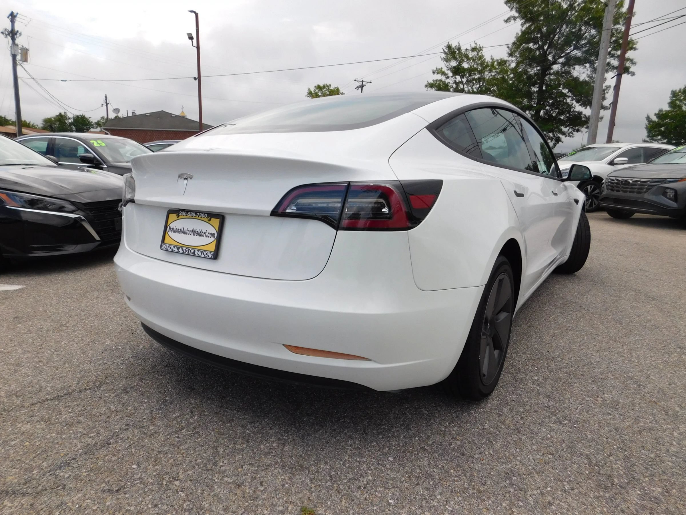 Used 2023 Tesla Model 3 Standard Range RWD image 5