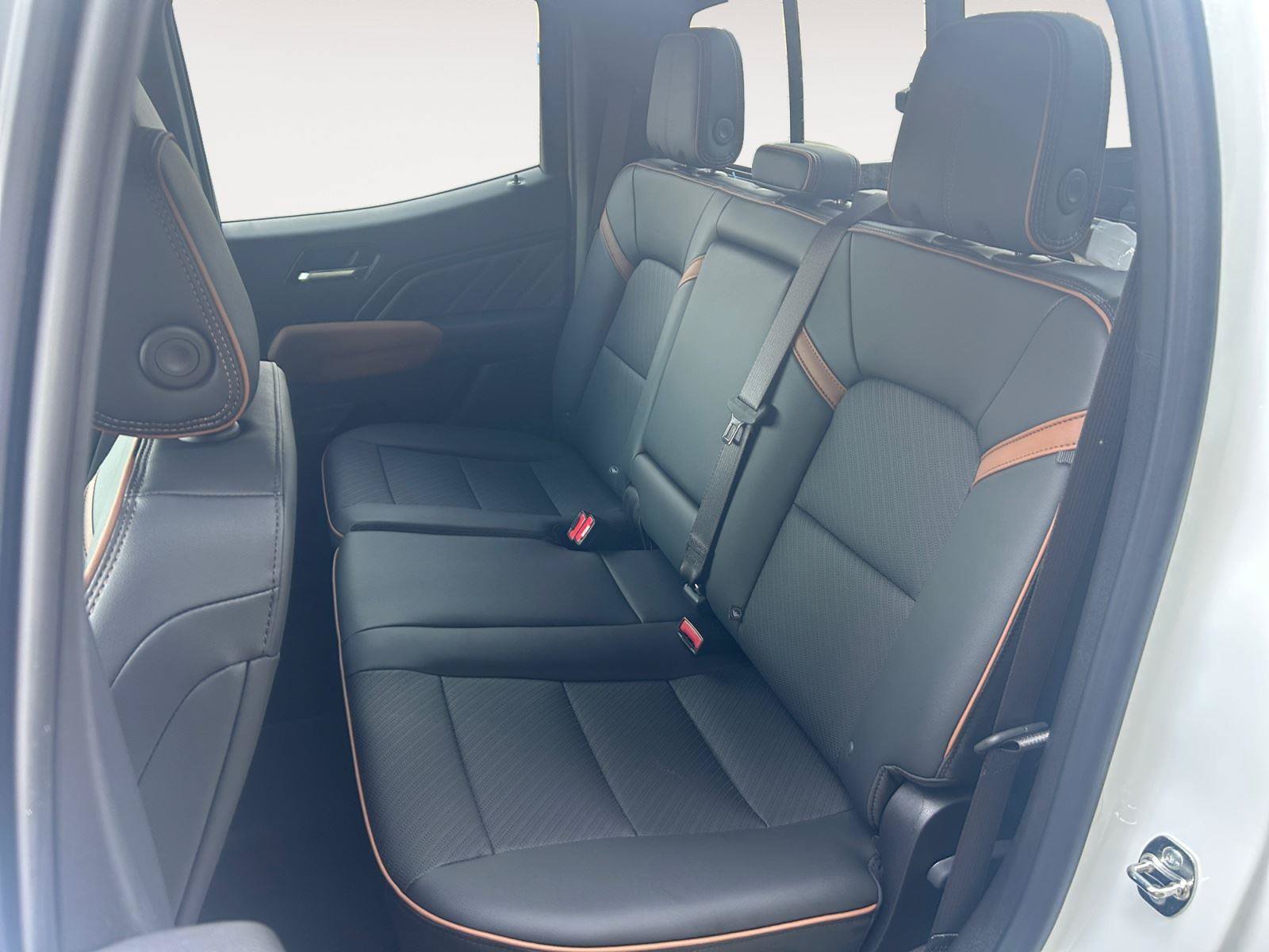 New 2026 GMC Canyon AT4 w/ Technology Plus Package AWD/4WD image 13