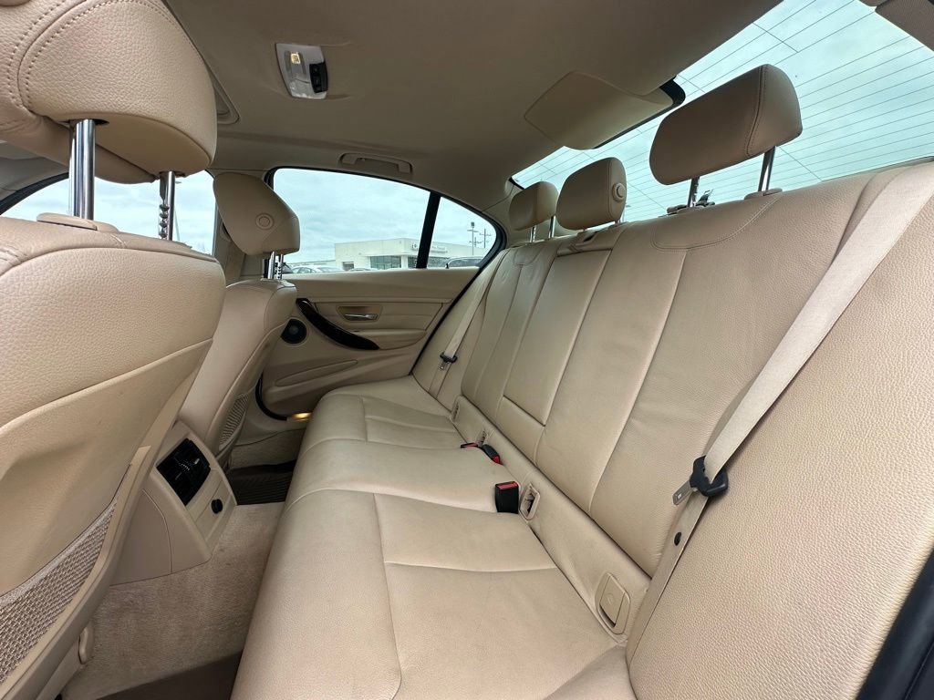 Used 2015 BMW 328i Sedan RWD image 6