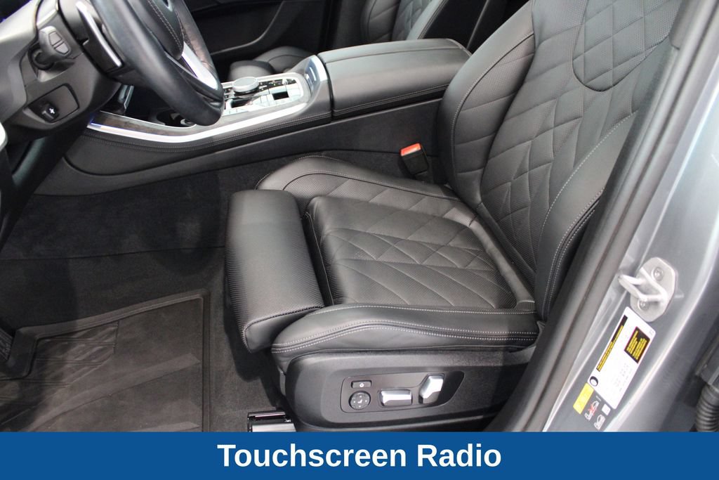 Used 2025 BMW X5 xDrive50e AWD/4WD image 12
