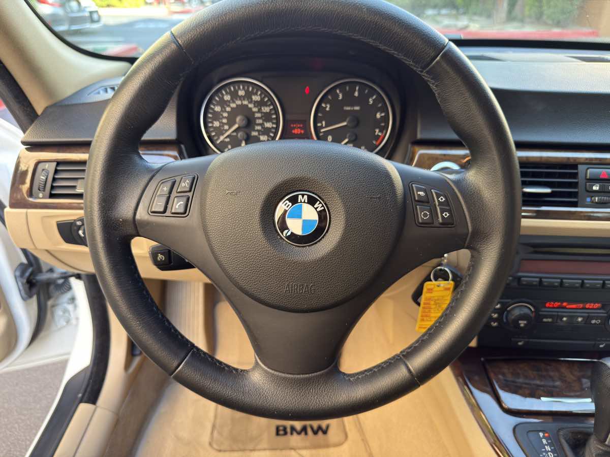 Used 2006 BMW 330i Sedan image 39