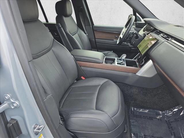 Used 2023 Land Rover Range Rover SE image 10