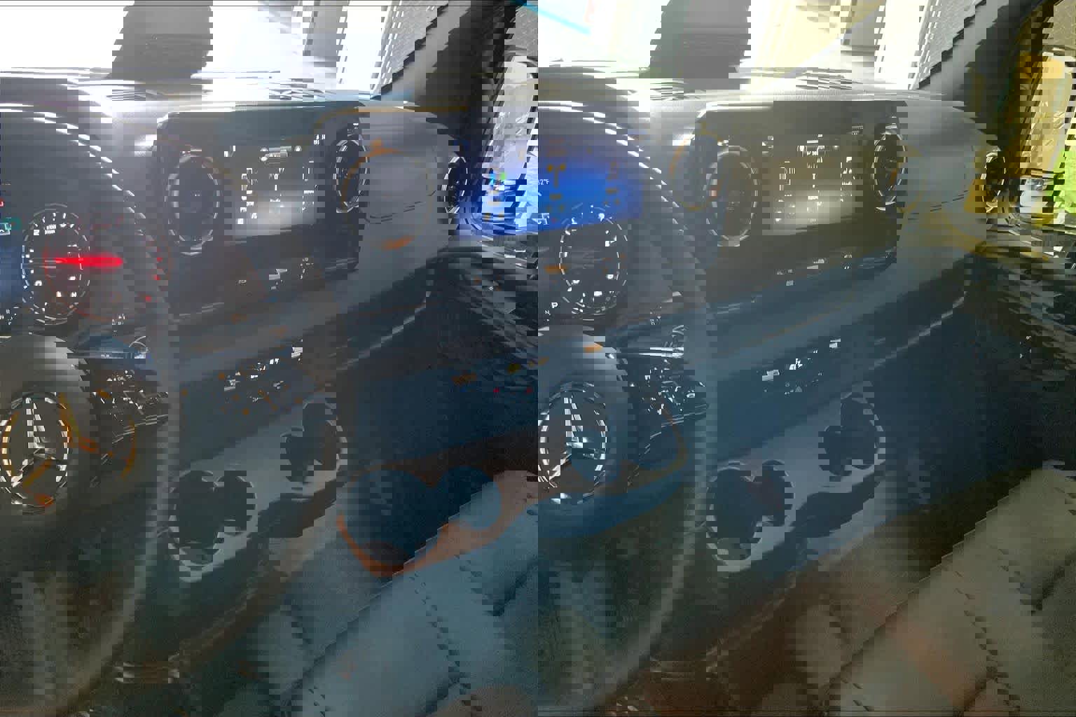 Used 2025 Mercedes-Benz Sprinter 2500 image 21