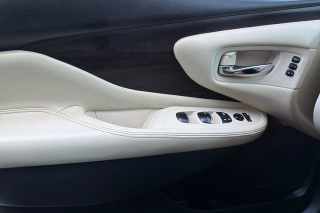 Used 2022 Nissan Murano Platinum w/ Cargo Package FWD image 11