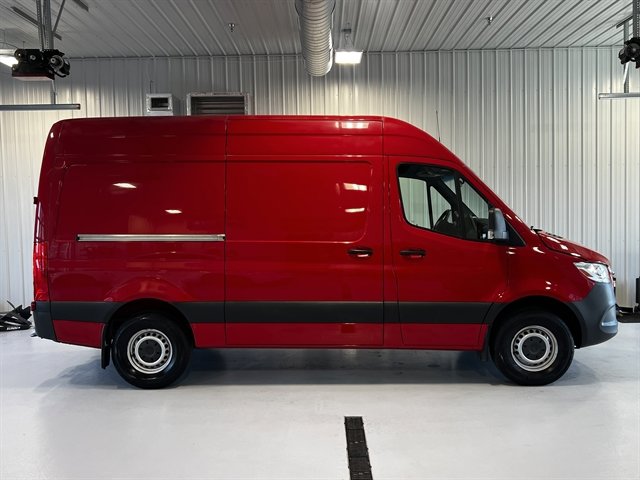 Used 2019 Freightliner Sprinter 2500 image 2