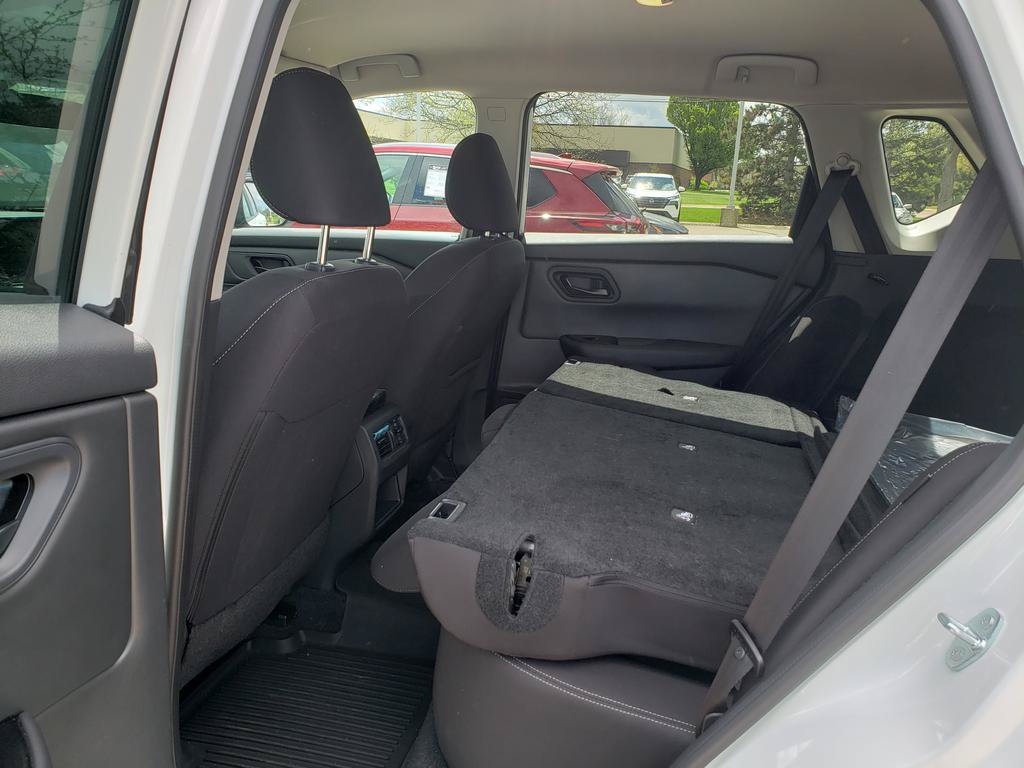 Certified 2025 Nissan Rogue S AWD/4WD image 15