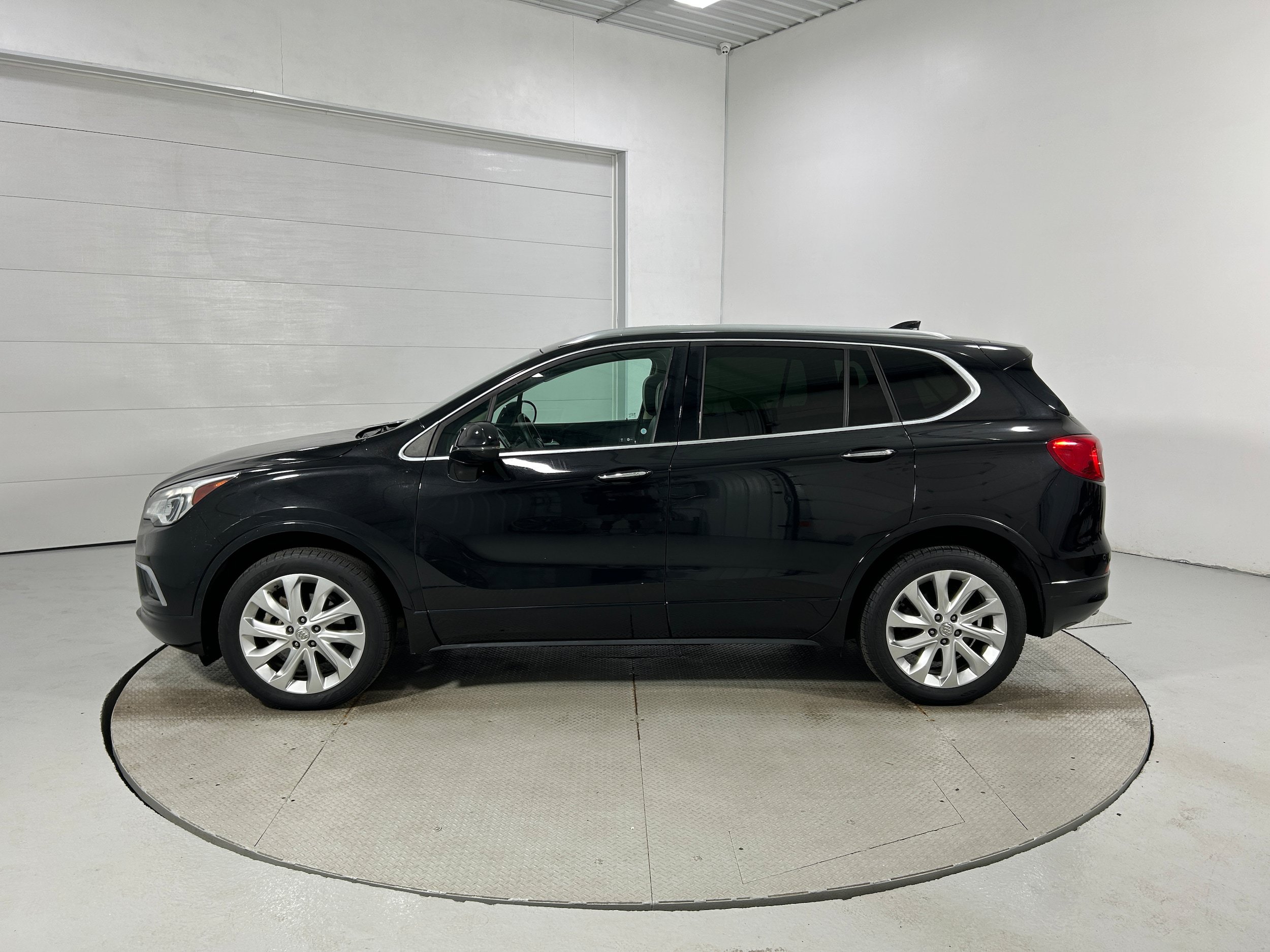 Used 2016 Buick Envision Premium AWD/4WD image 21