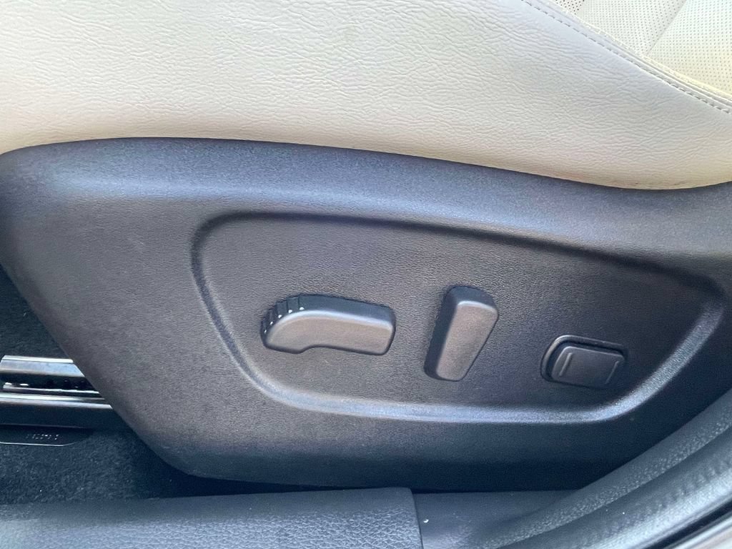 Used 2022 Nissan Rogue Sport SL AWD/4WD image 18