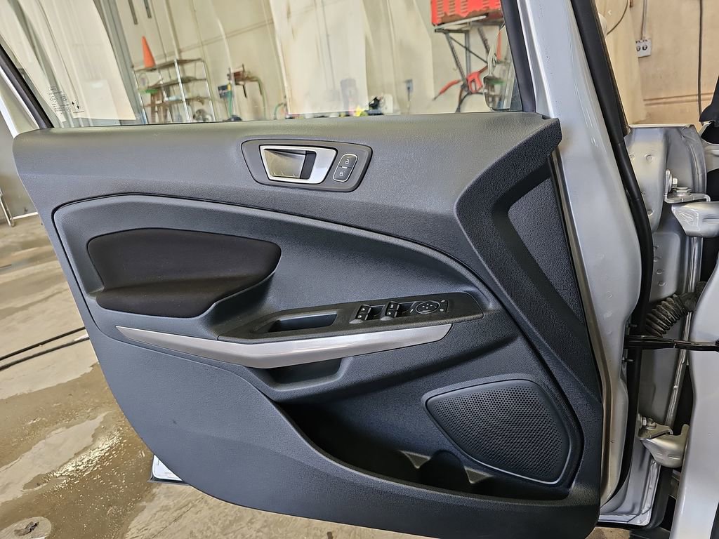 Used 2022 Ford EcoSport SE AWD/4WD image 26