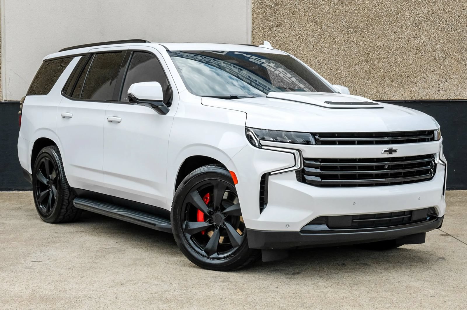 Used 2023 Chevrolet Tahoe RST w/ Luxury Package AWD/4WD image 6