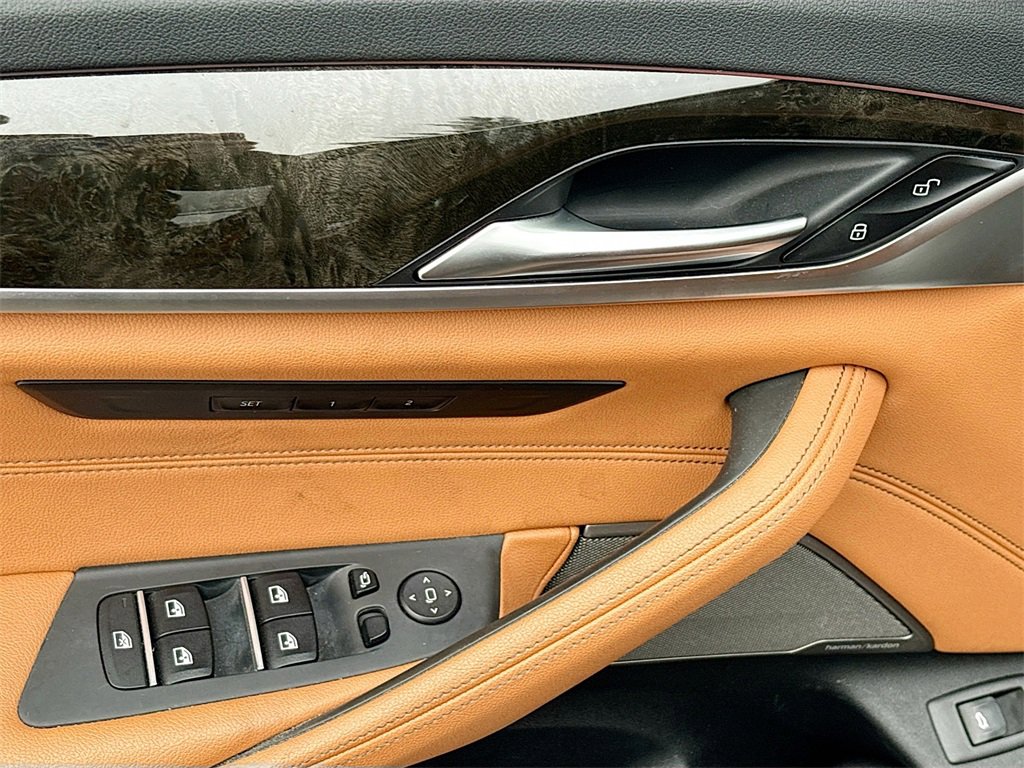 Used 2021 BMW 540i xDrive w/ M Sport Package image 18