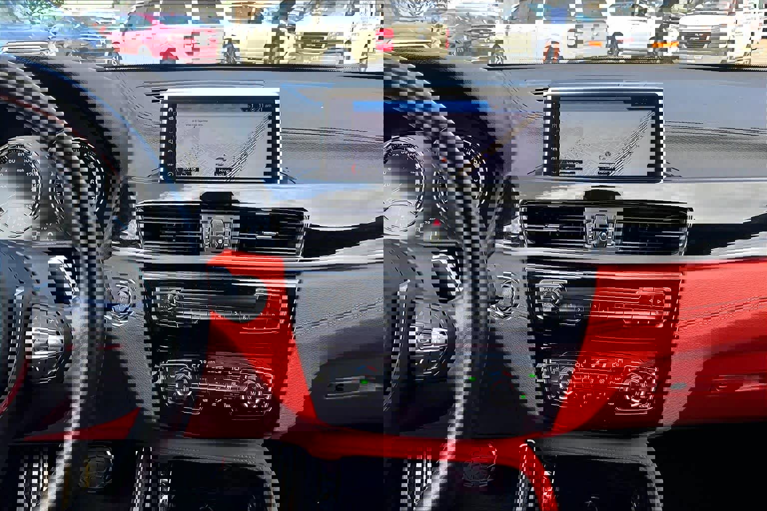 Used 2022 BMW X2 M35i w/ Shadowloine Package AWD/4WD image 7