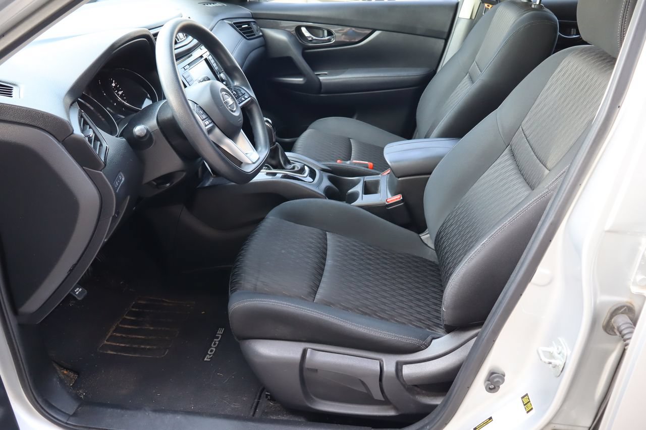 Used 2018 Nissan Rogue S FWD image 15