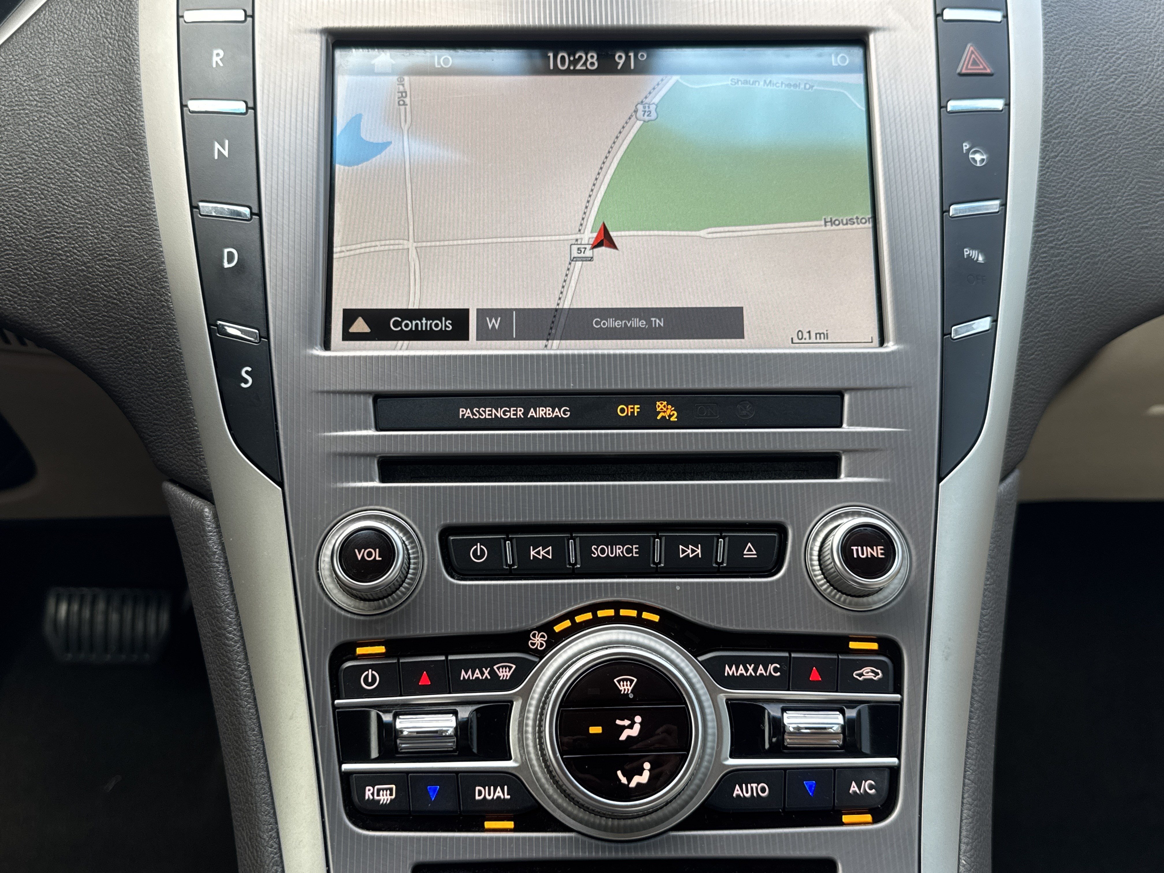 Used 2019 Lincoln MKZ Reserve FWD image 19