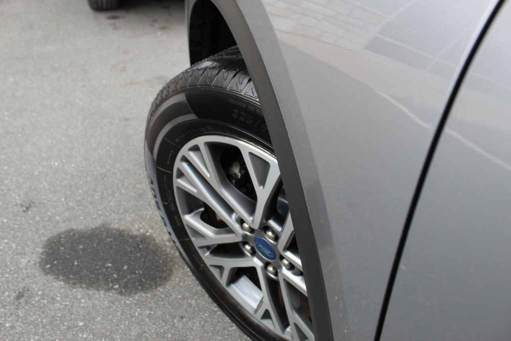 Used 2021 Ford Escape SEL FWD image 33