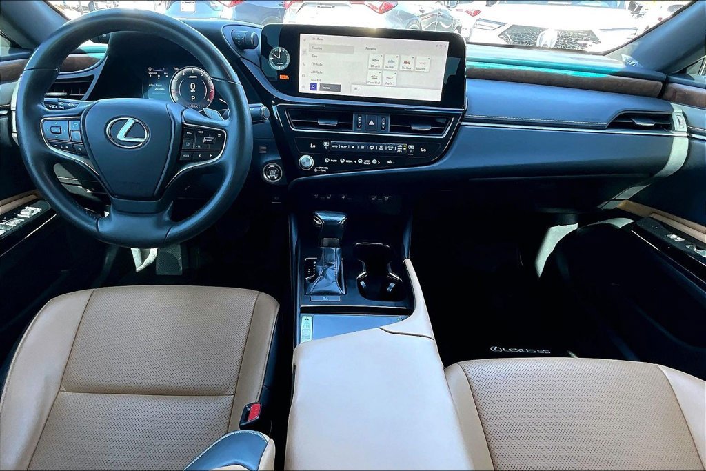 Used 2024 Lexus ES 350 w/ Premium Package FWD image 18