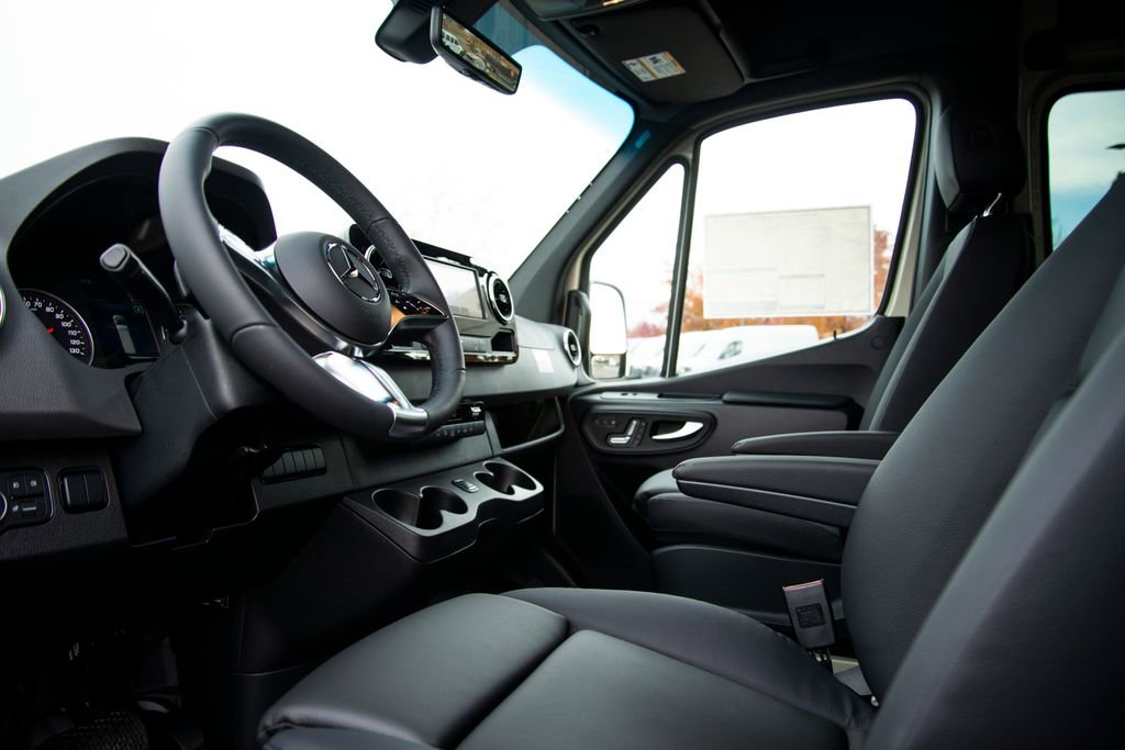 New 2026 Mercedes-Benz Sprinter 2500 image 12