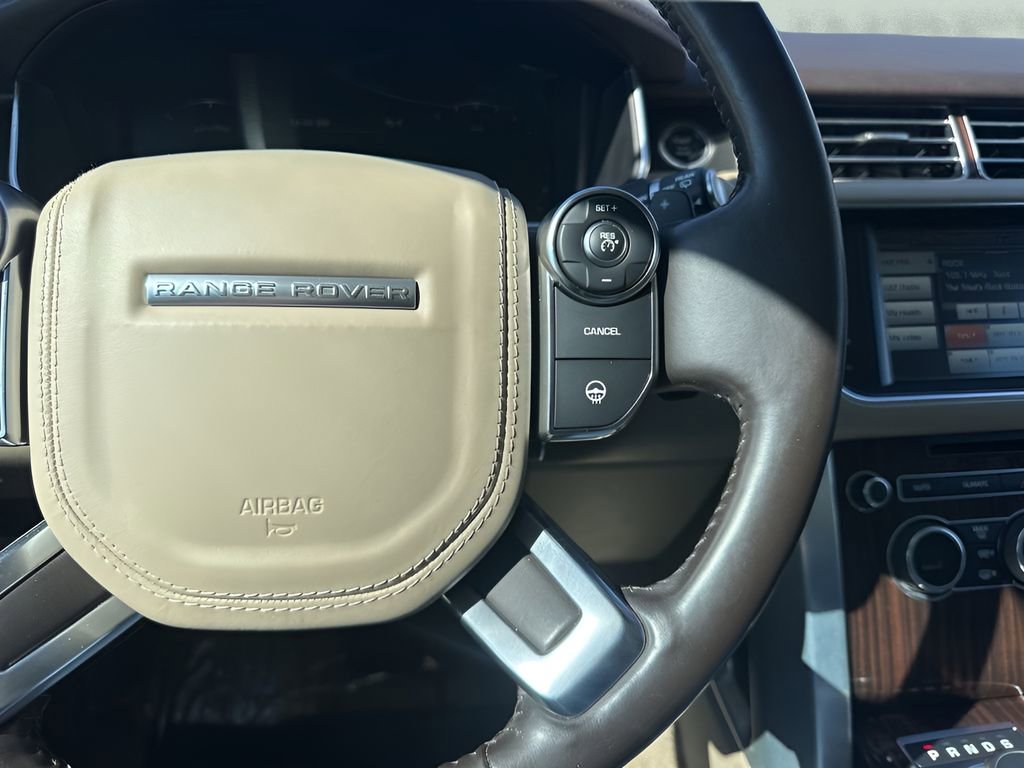 Used 2016 Land Rover Range Rover HSE image 15