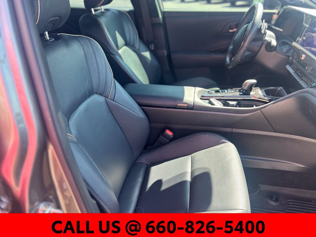 Certified 2025 Toyota Crown Platinum AWD/4WD image 6