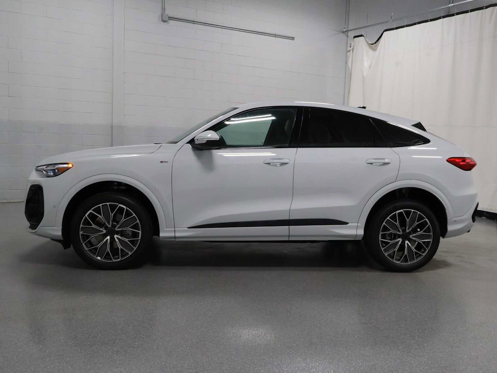 New 2026 Audi Q5 Premium Plus AWD/4WD video 2