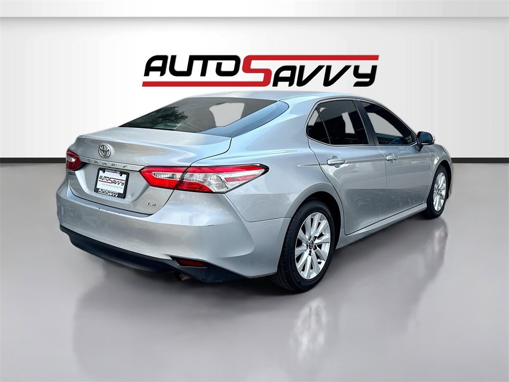 Used 2020 Toyota Camry LE image 7