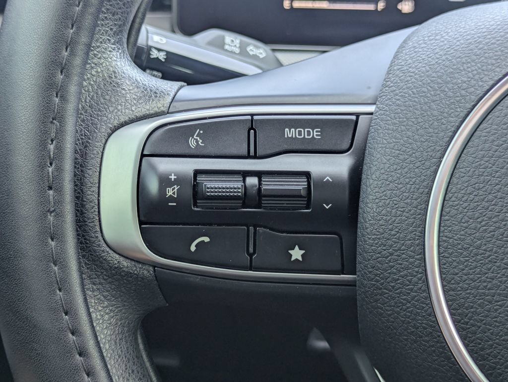 Used 2025 Kia K5 LXS FWD image 21