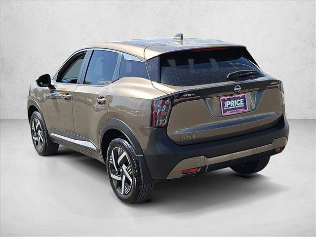 Certified 2025 Nissan Kicks SV FWD image 8