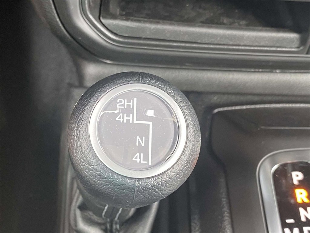 New 2025 Jeep Gladiator Sport image 48