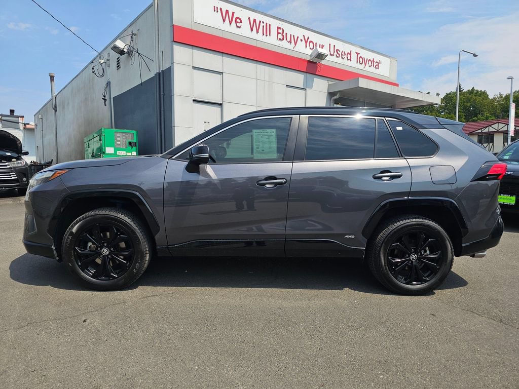 Certified 2022 Toyota RAV4 XSE AWD/4WD image 4