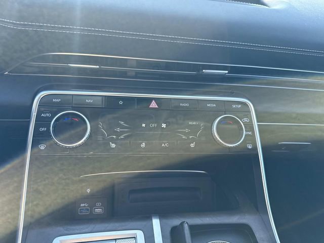 Used 2024 Genesis GV80 2.5T AWD/4WD image 25