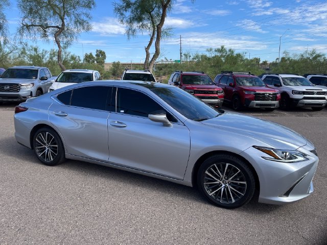 Used 2025 Lexus ES 350 w/ Premium Package FWD image 6