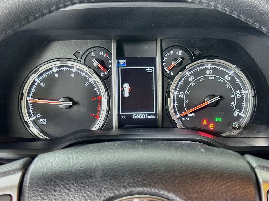 Used 2022 Toyota 4Runner Limited AWD/4WD image 25