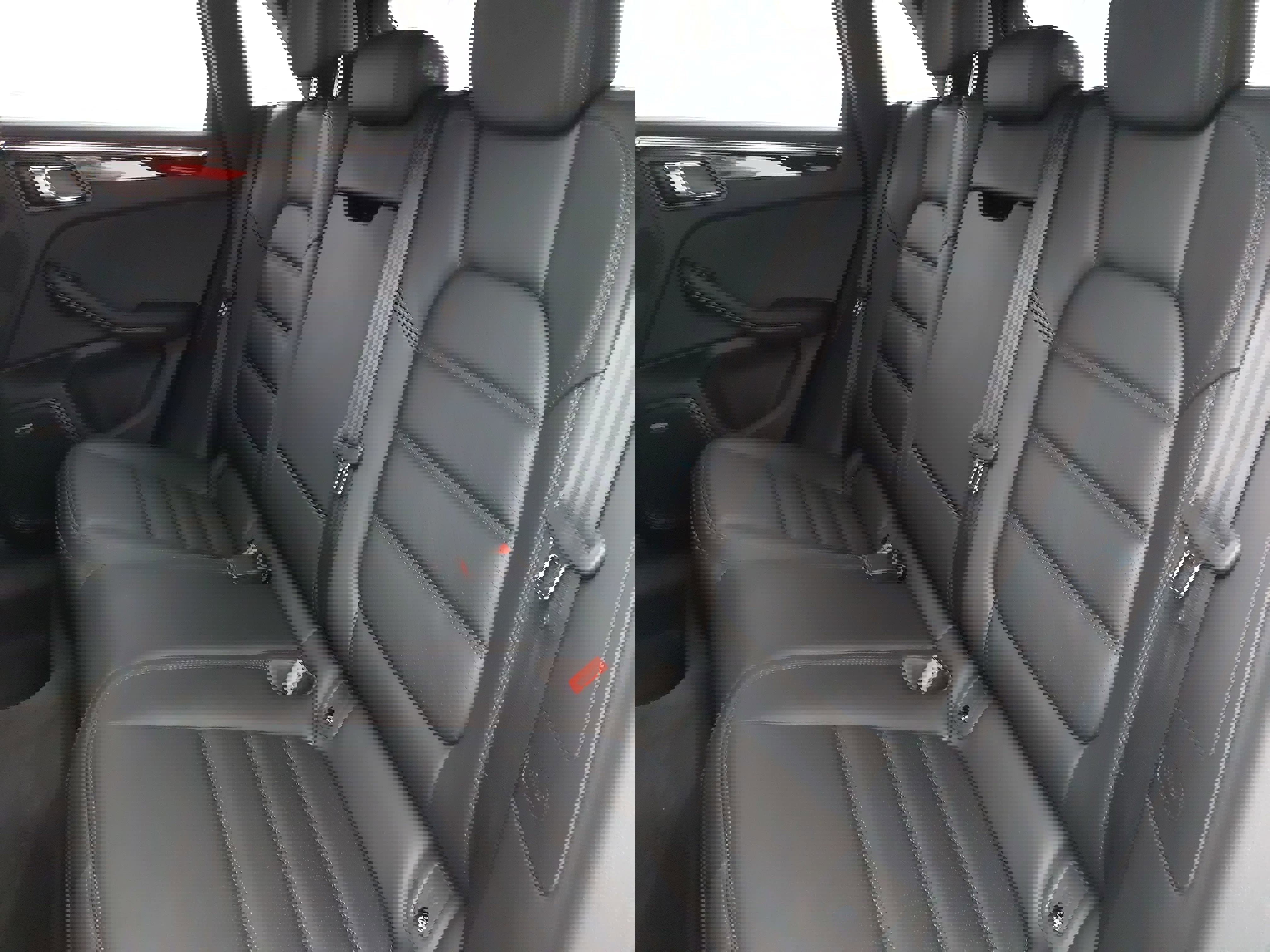 Certified 2025 Porsche Macan image 16