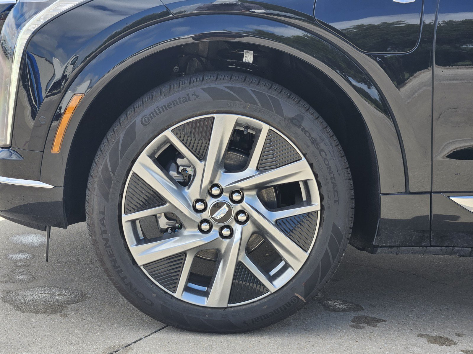 New 2026 Cadillac Optiq Luxury 1 RWD image 7