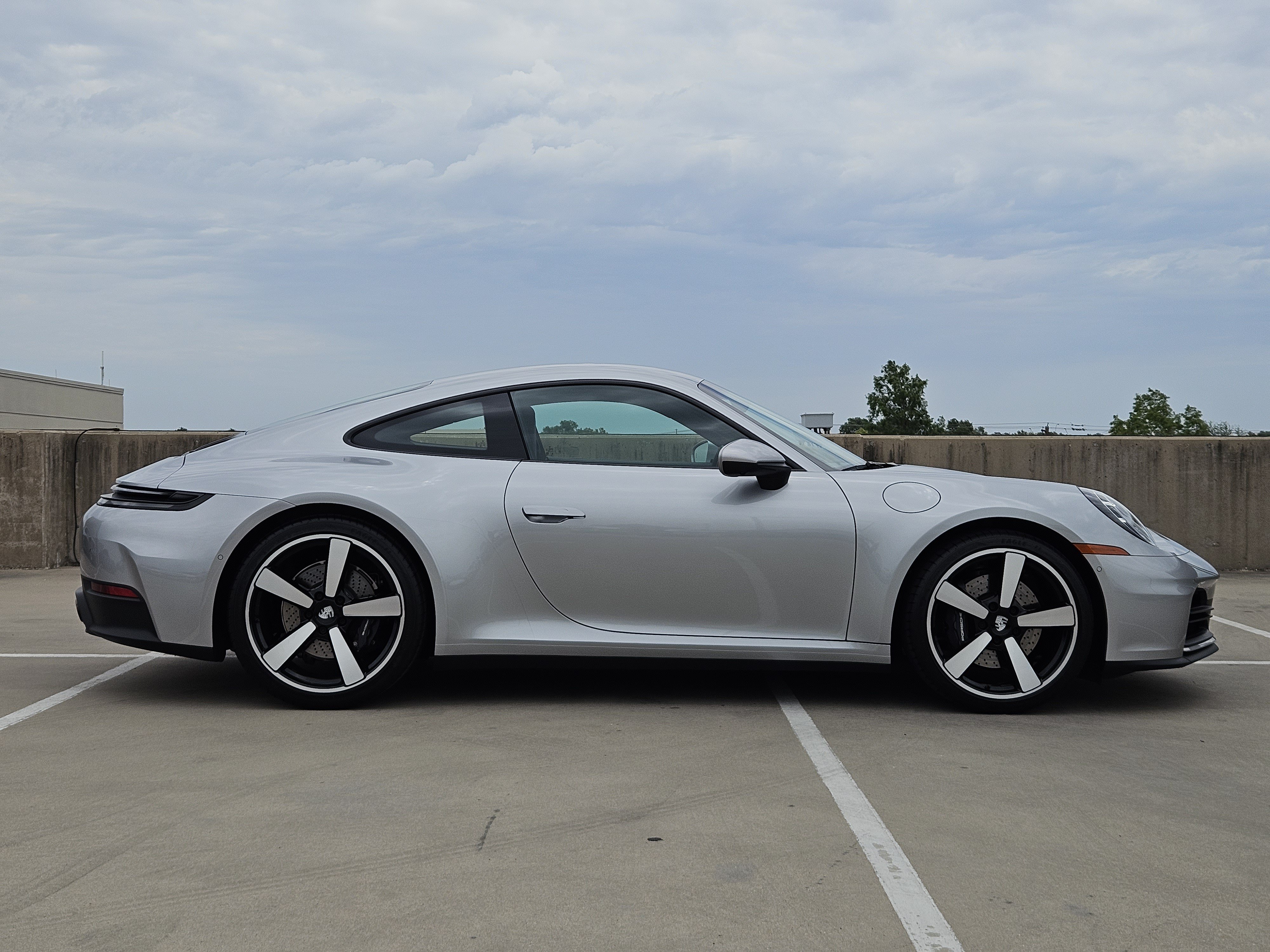Certified 2026 Porsche 911 Carrera RWD image 9