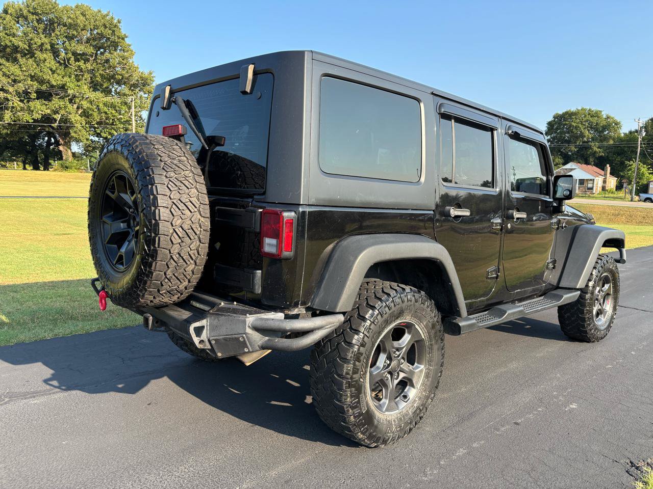 Used 2016 Jeep Wrangler Unlimited Sport w/ Max Tow Package AWD/4WD image 6