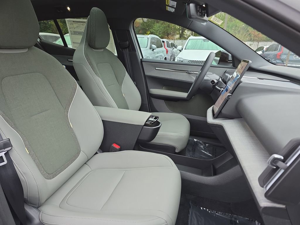 New 2025 Volvo EX30 Plus w/ Protection Package Premier image 18