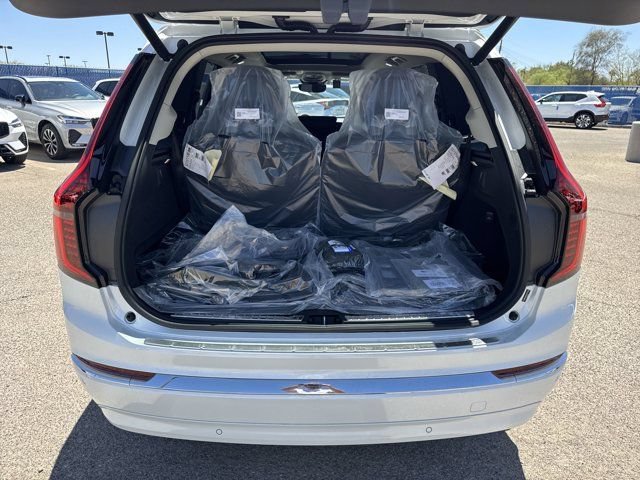 Certified 2025 Volvo XC90 T8 Ultra w/ Protection Package Premier AWD/4WD image 8