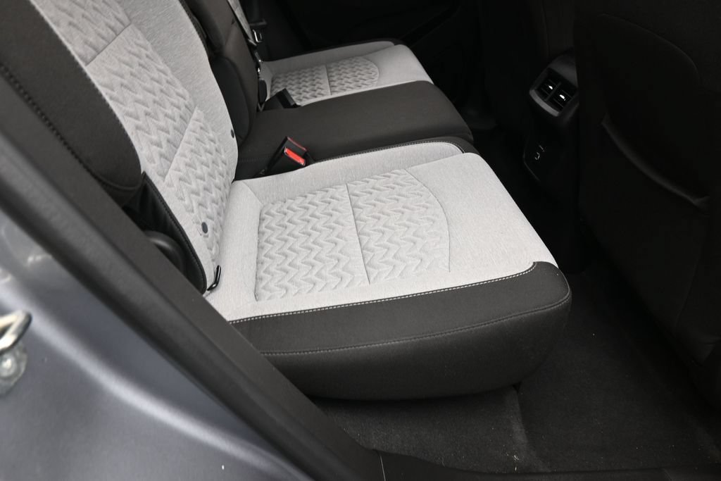 Used 2024 Chevrolet Equinox LS w/ LS Convenience Package FWD image 35