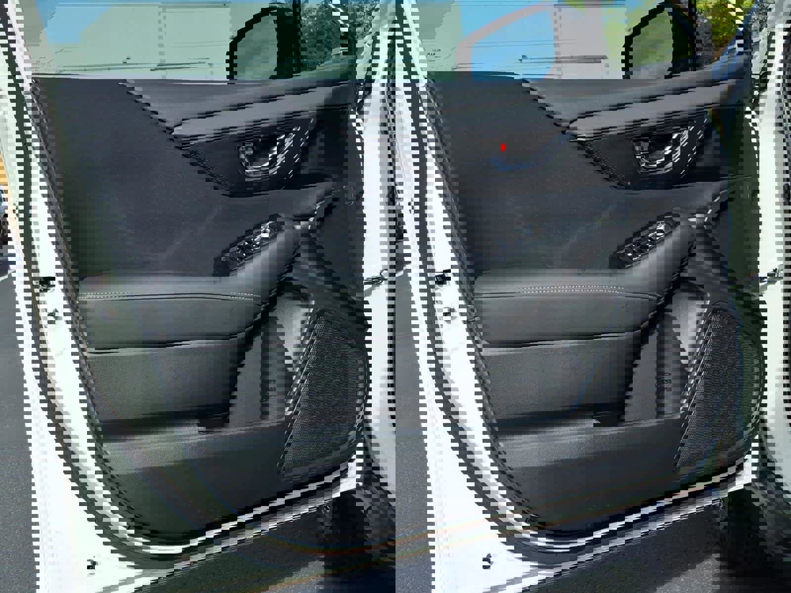 Certified 2025 Subaru Outback Premium w/ Popular Package #1A image 23